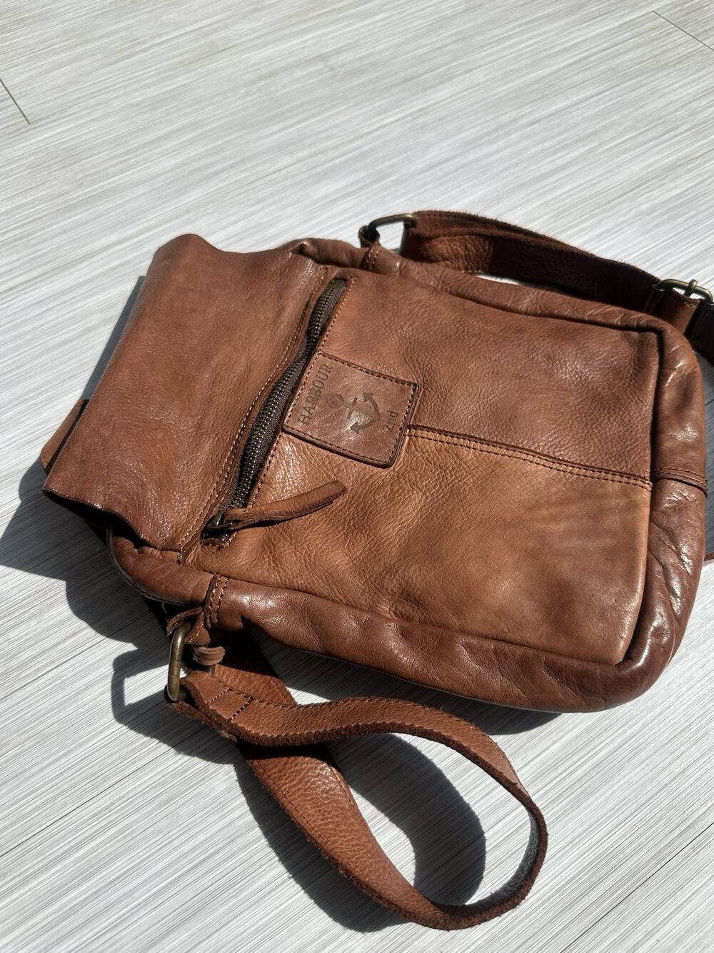 Harbour 2nd Brown Medium Crossbody Messenger Bag Zip/Buckle, Adjustable Strap